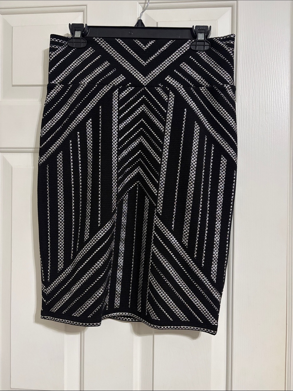 LuLaRoe Silver Chevron-Stripe Cassie Holiday Pencil Skirt